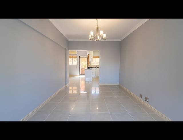 1 BEDROOM APARTMENT TO LET IN ESSENWOOD